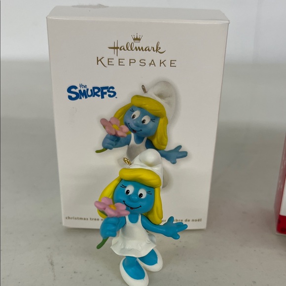 Hallmark Smurfs Keepsake Figurine Trio - Blue, Red, and White - Picture 2 of 4